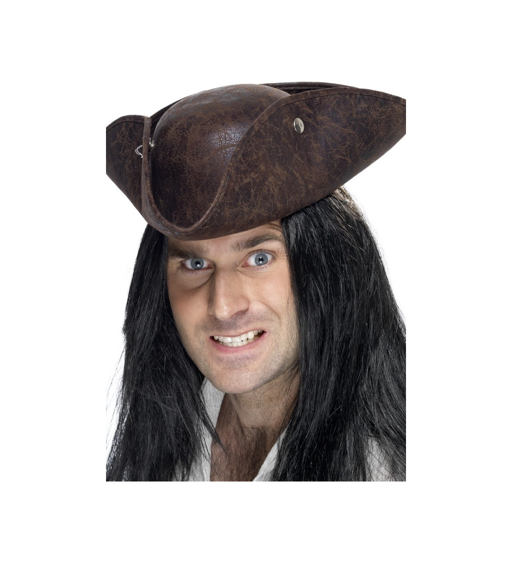 Pirátský klobouk ze zašlým vzhledem
