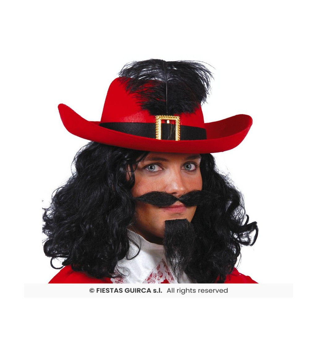 Mušketýrský klobouk v červené barvě