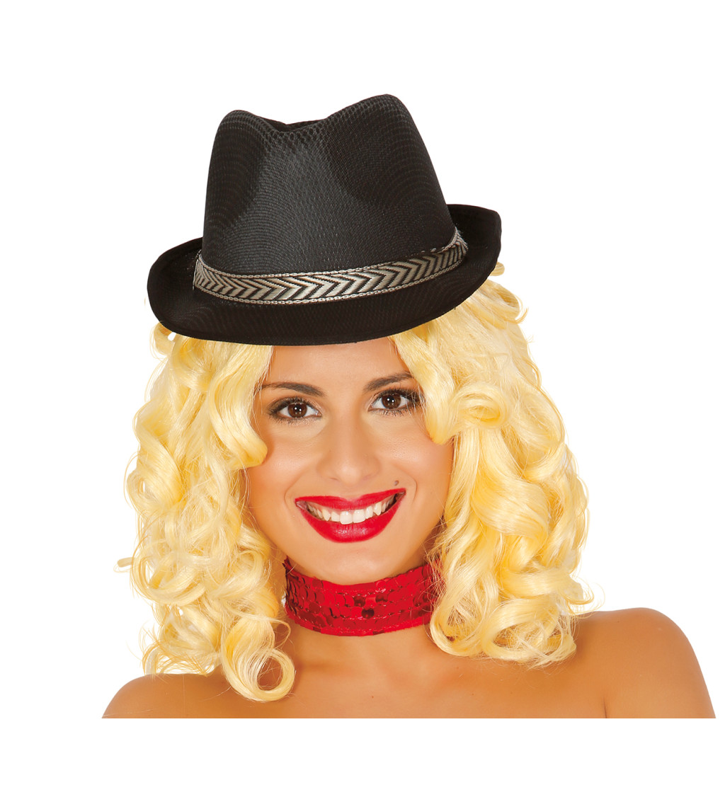 Černý stylový gangster klobouk