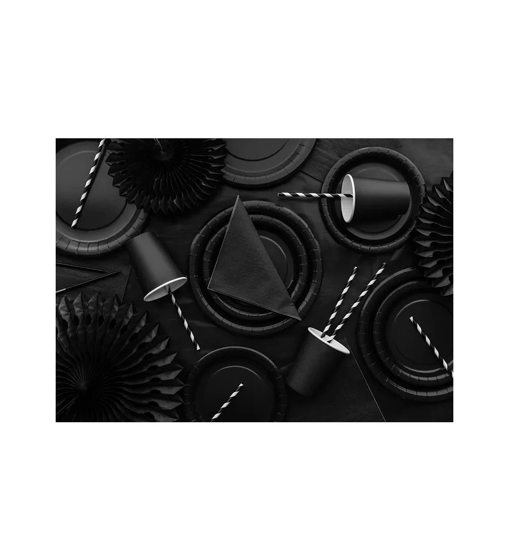 Černé párty kelímky