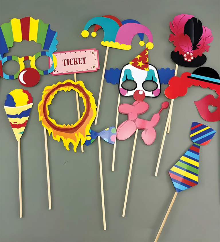 Cirkusové fotorekvizity – sada 12 ks