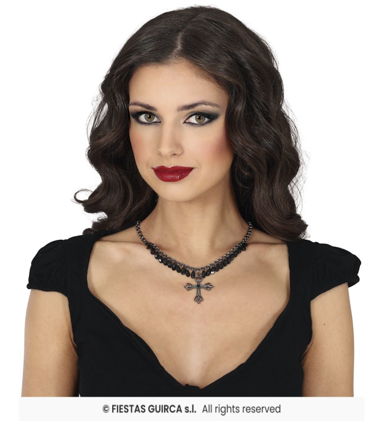Gotický náhrdelník s černým křížkem